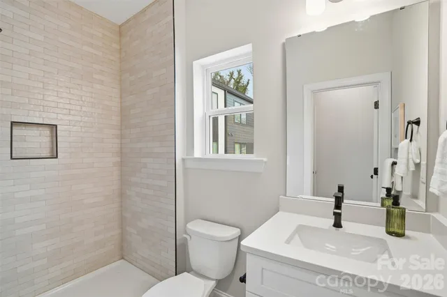 $625,000 | 4500-4502 West Tyvola Road, Charlotte, NC 28208