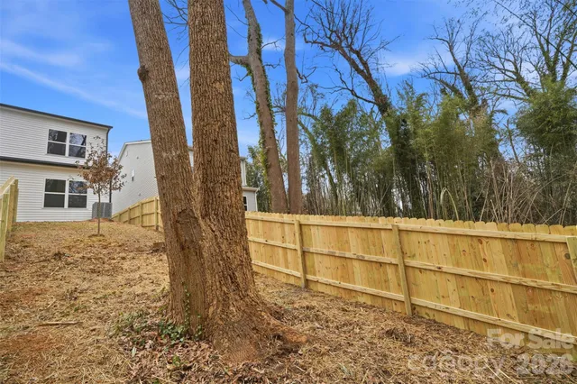 $625,000 | 4500-4502 West Tyvola Road, Charlotte, NC 28208