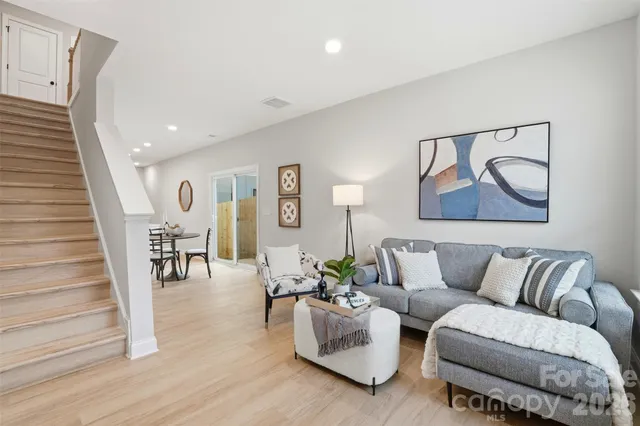 $625,000 | 4500-4502 West Tyvola Road, Charlotte, NC 28208