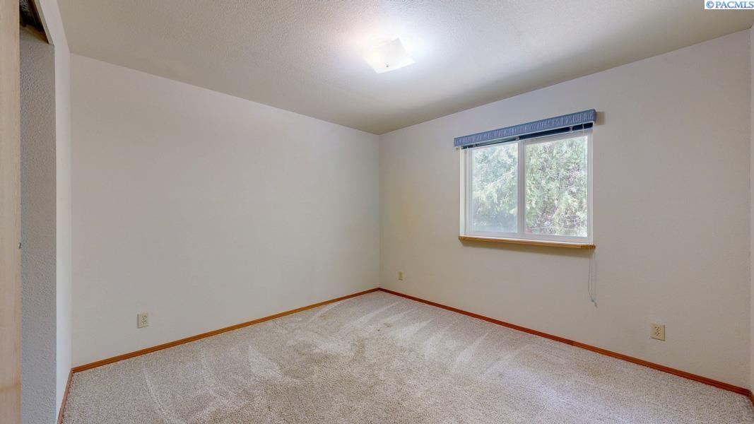 31009 South Gerards Road Kennewick, WA 99337 - Photo 25 of 37 Gallery Image 25