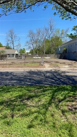 $135,000 | 2410-12 Reverend Richard Wilson Drive, Kenner, LA 70062