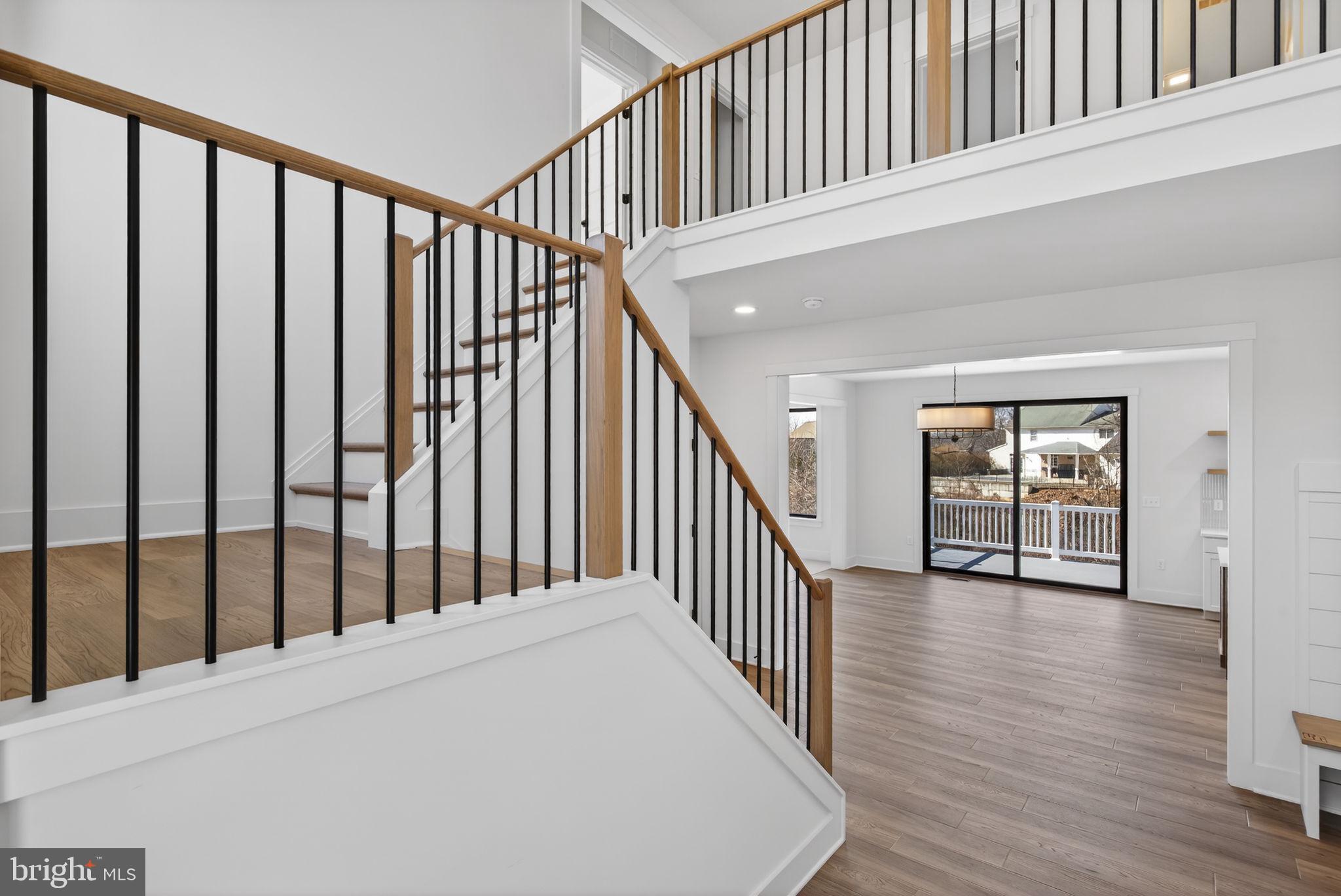 407 Cannon Way Lebanon, PA 17042 - Photo 10 of 53 Metal staircase railing