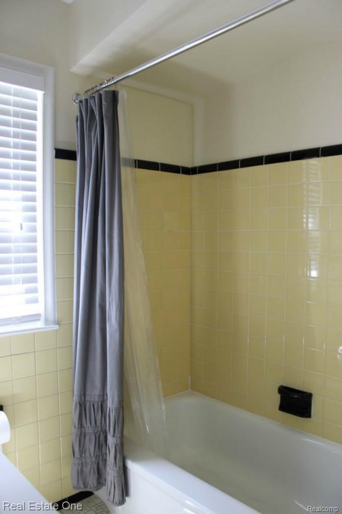 1666 Mansfield Road Birmingham, MI 48009 - Photo 28 of 33 Entry Level Full Bath View 3