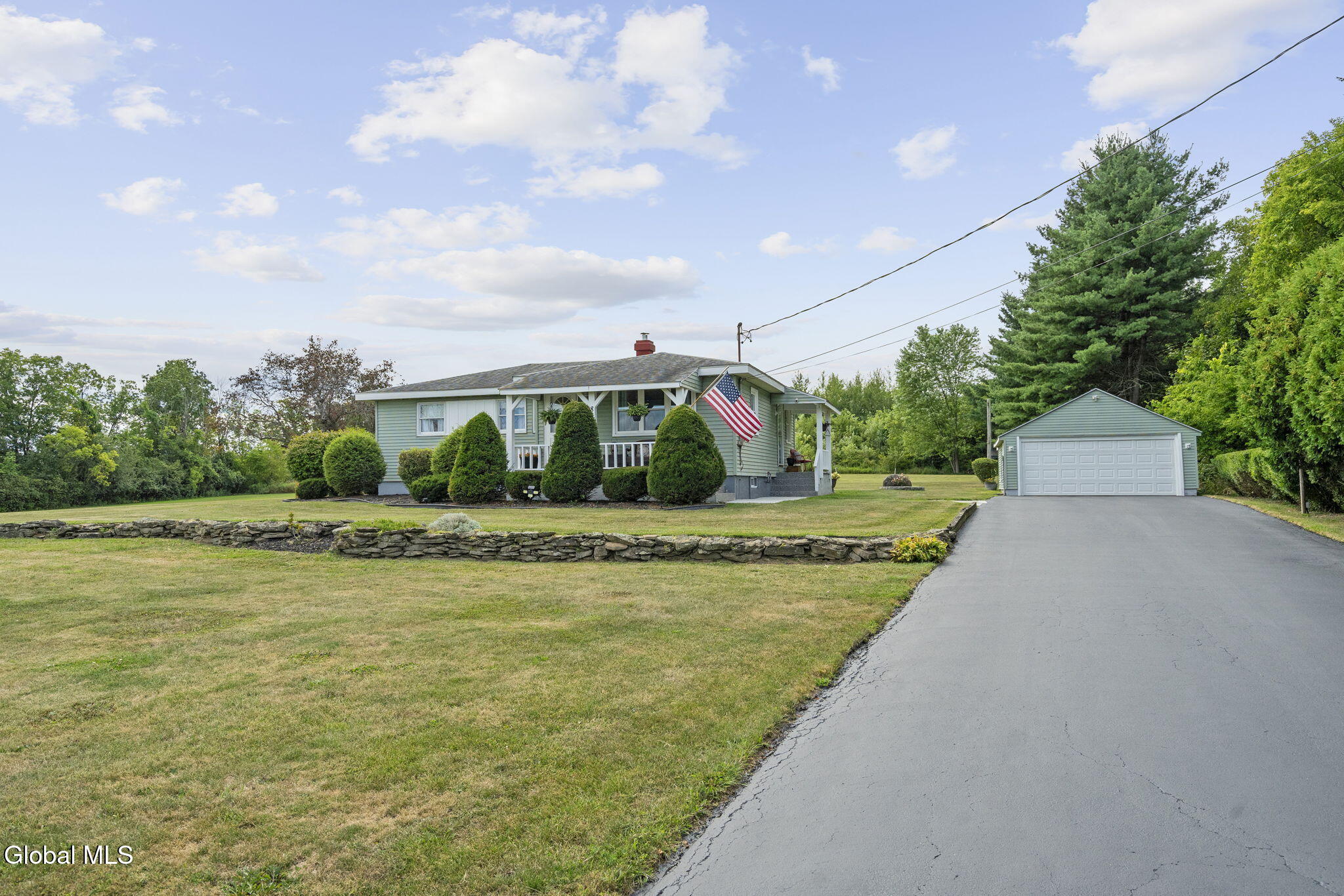 4-web-or-mls-854-queen-anne-rd