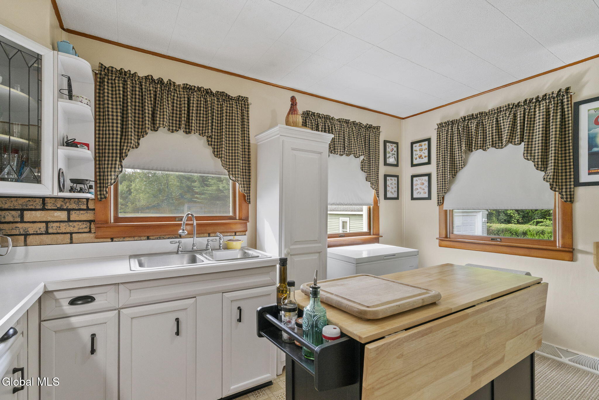 854 Queen Anne Road Florida, NY 12010 - Photo 27 of 60 55-web-or-mls-854-queen-anne-rd