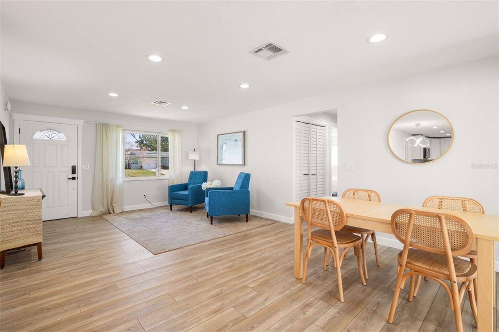 331 Tralee Street Largo, FL 33770 - Photo 9 of 38