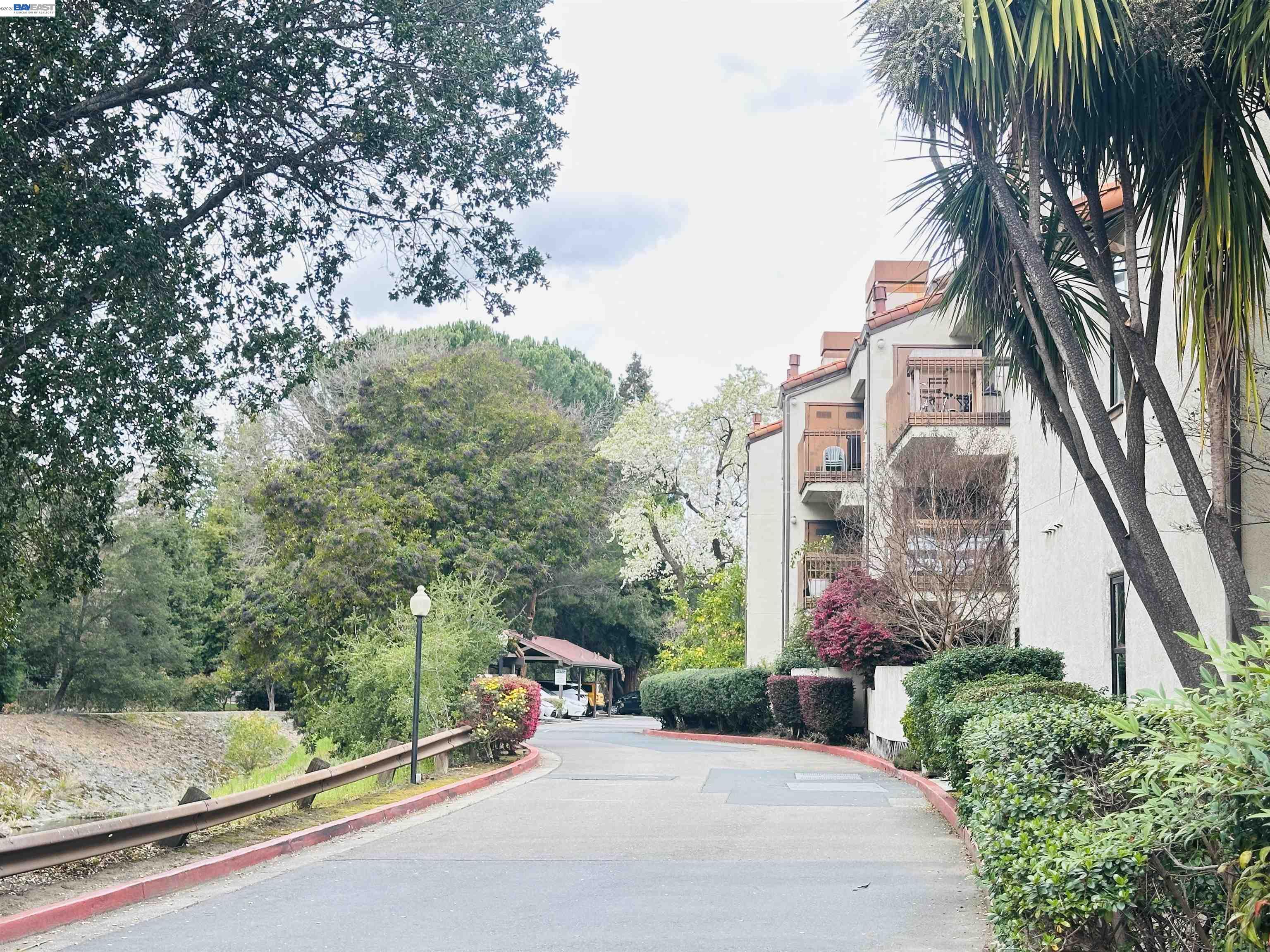 320 North Villa Way Walnut Creek, CA 94595 - Photo 30 of 36