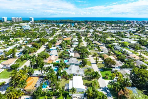 $895,000 | 435 Northeast 35th Street, Boca Raton, FL 33431