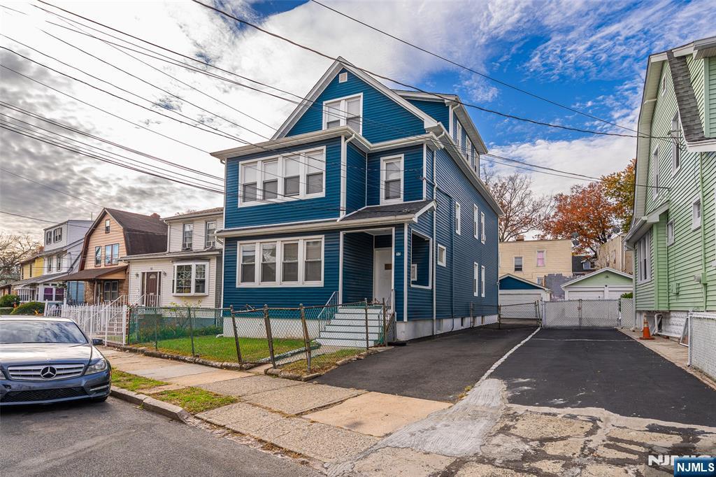 50 Unity Avenue Newark, NJ 07106 - Photo 3 of 42