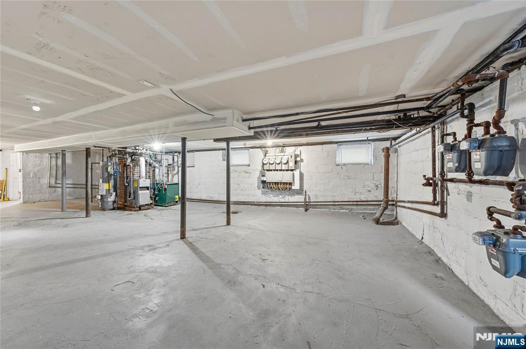 50 Unity Avenue Newark, NJ 07106 - Photo 34 of 42