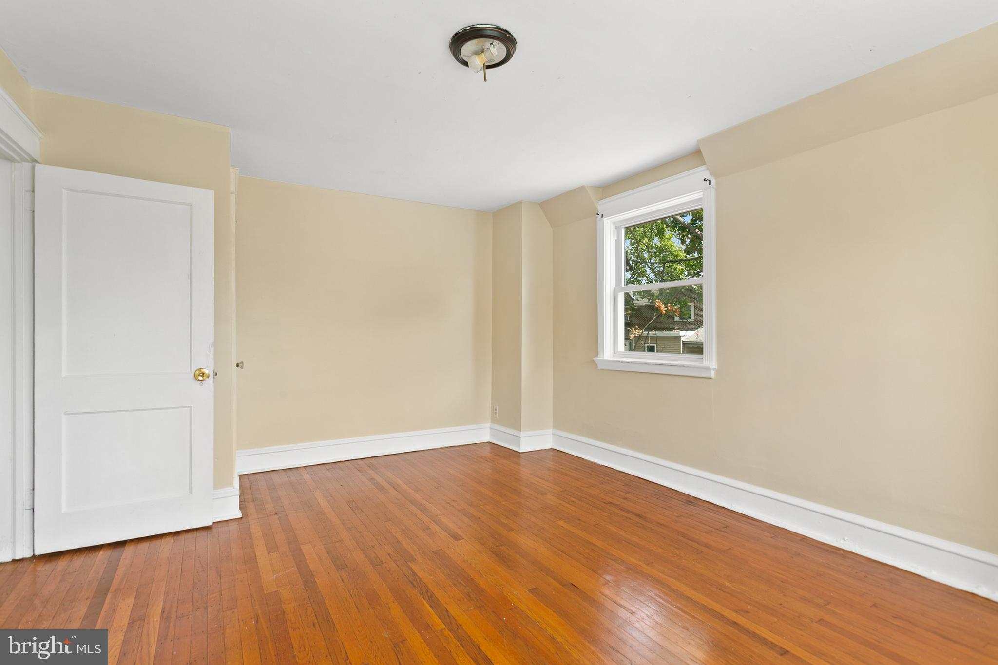 450 Glendale Road Upper Darby, PA 19082 - Photo 14 of 16 Gallery Image 14
