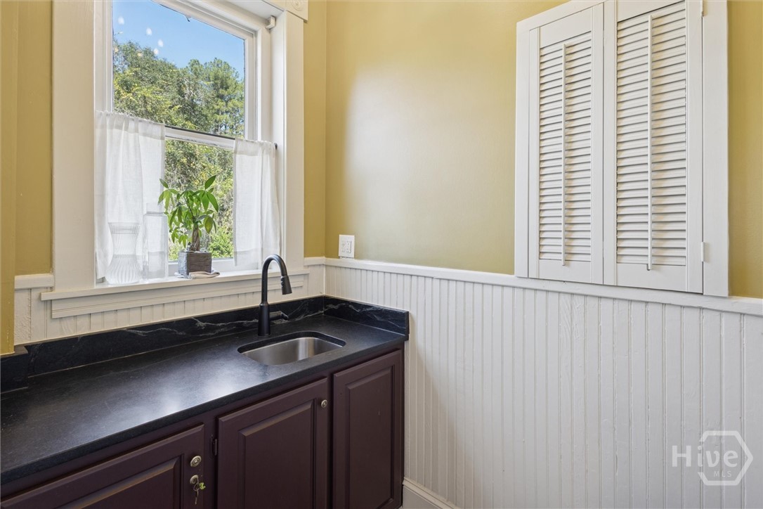 503 North Ash Street Springfield, GA 31329 - Photo 12 of 61 Butler's Sink