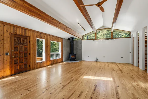 $459,000 | 140 Bonanza Drive, Selma, OR 97538