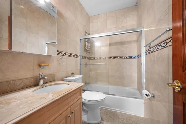 $1,799,000 | 83-14 266th Street | Floral Park