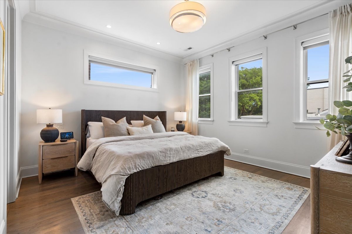 2455 North Racine Avenue, Unit 3 Chicago, IL 60614 - Photo 13 of 24