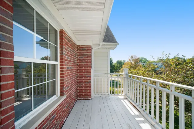 $439,900 | 1410 Brownstone Place, Schaumburg, IL 60193