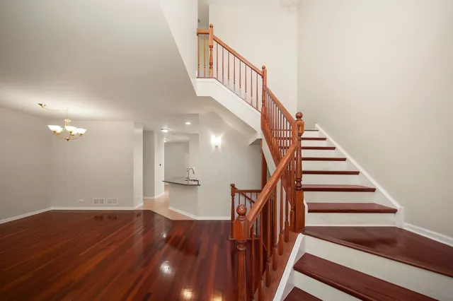 $439,900 | 1410 Brownstone Place, Schaumburg, IL 60193