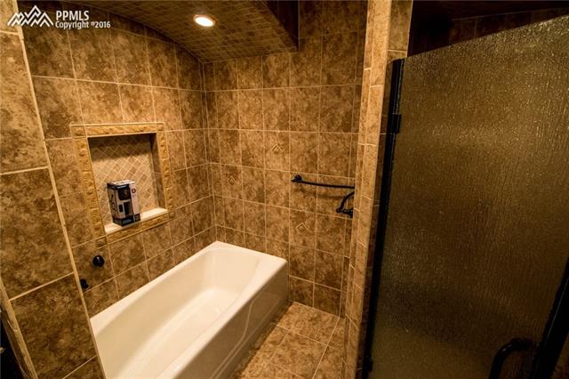 18 Thayer Road Colorado Springs, CO 80906 - Photo 17 of 27