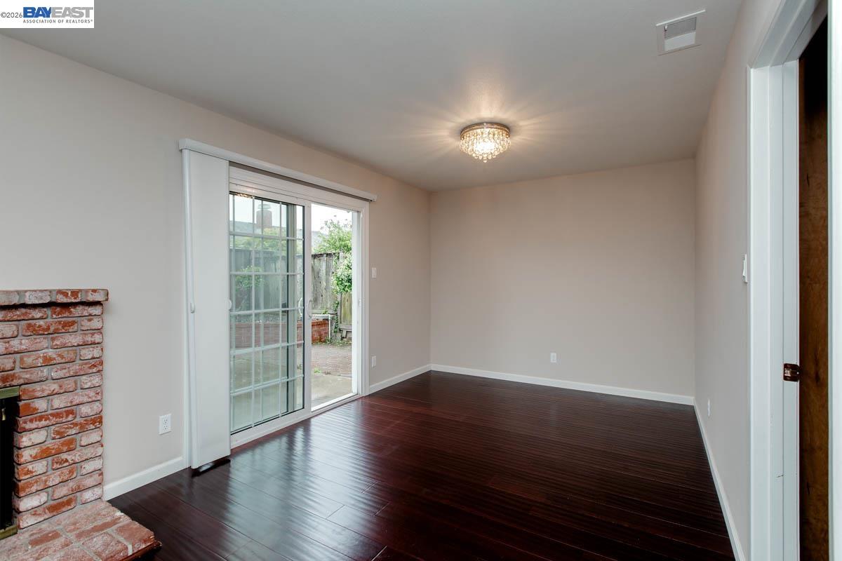 328 Sand Beach Road Alameda, CA 94501 - Photo 14 of 40