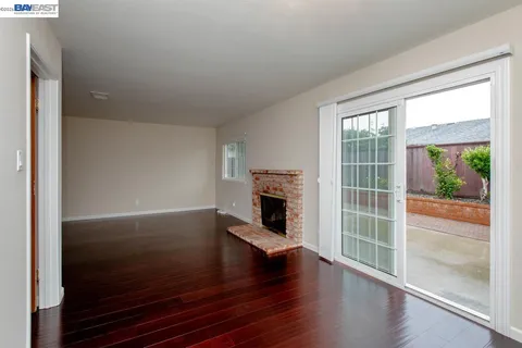 $995,000 | 328 Sand Beach Road, Alameda, CA 94501