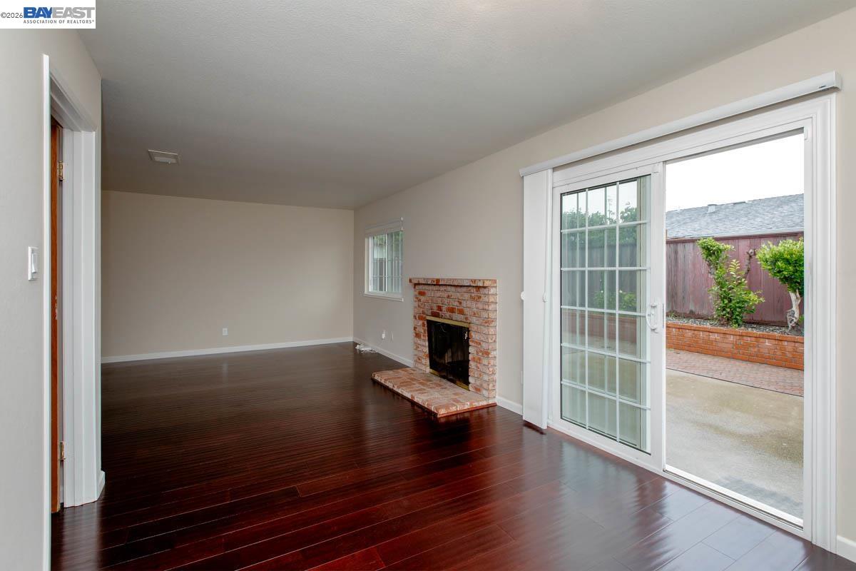 328 Sand Beach Road Alameda, CA 94501 - Photo 15 of 40