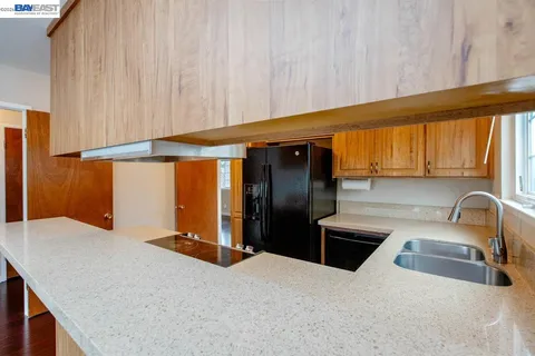 $995,000 | 328 Sand Beach Road, Alameda, CA 94501