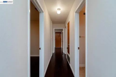 $995,000 | 328 Sand Beach Road, Alameda, CA 94501