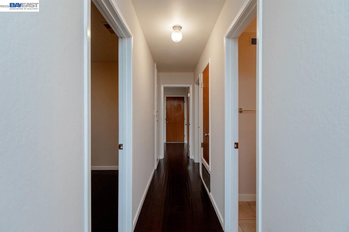 328 Sand Beach Road Alameda, CA 94501 - Photo 24 of 40