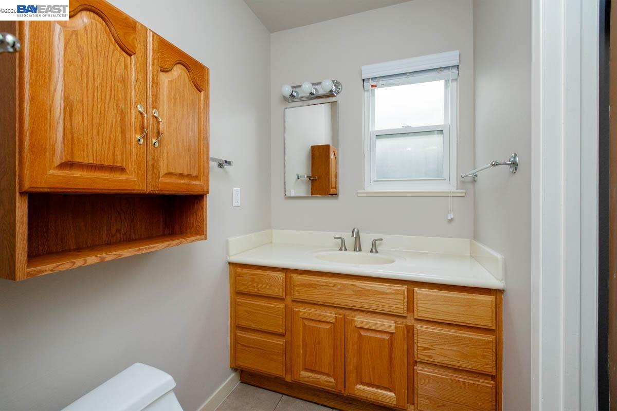 328 Sand Beach Road Alameda, CA 94501 - Photo 27 of 40