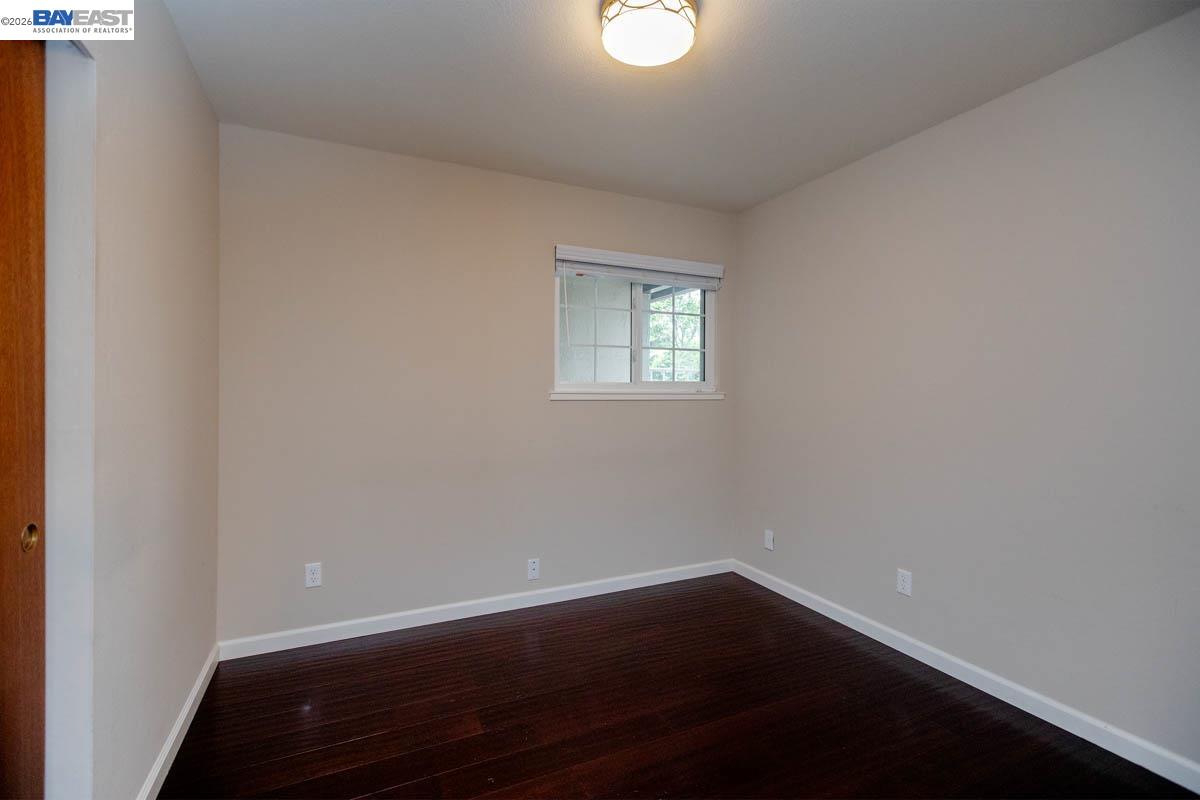 328 Sand Beach Road Alameda, CA 94501 - Photo 29 of 40