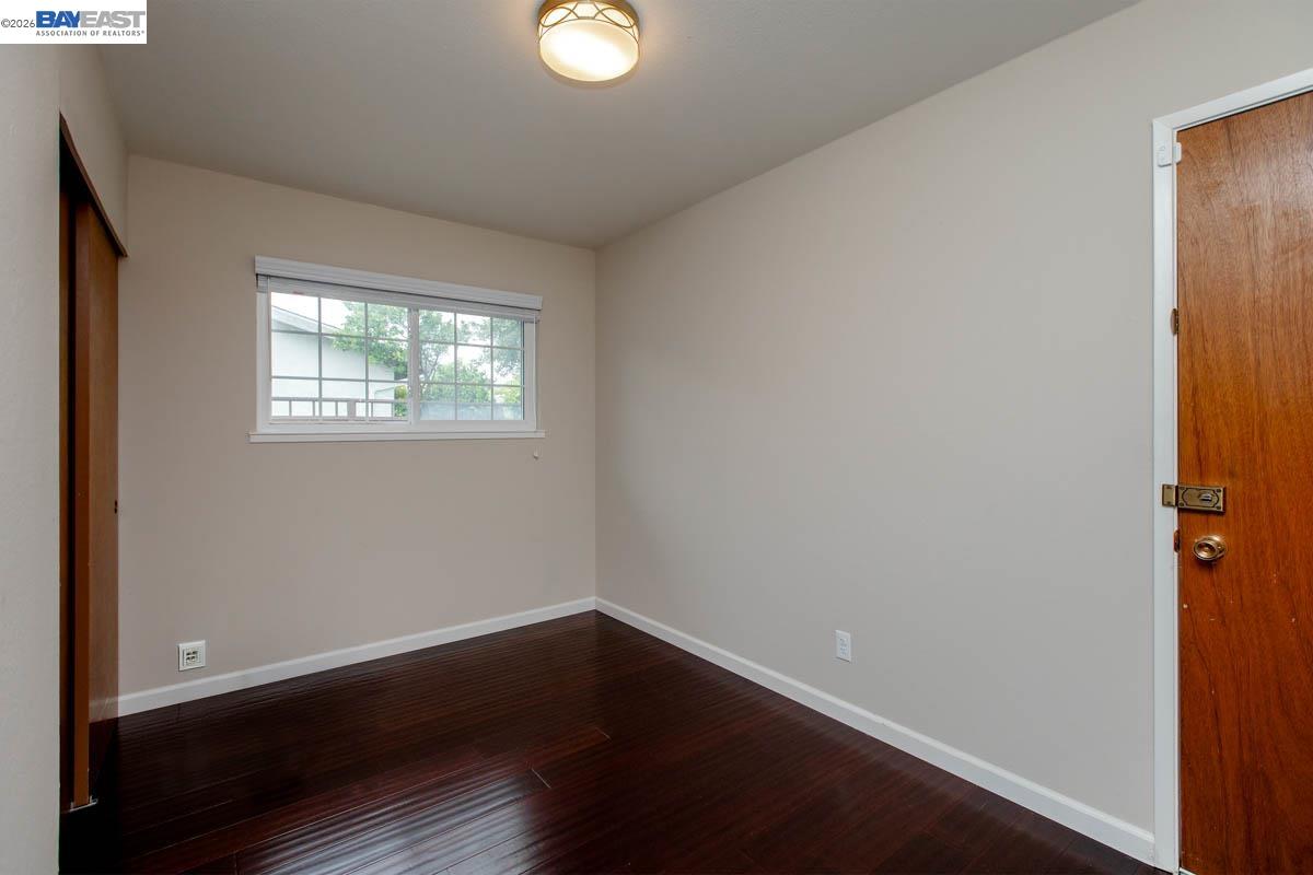 328 Sand Beach Road Alameda, CA 94501 - Photo 33 of 40