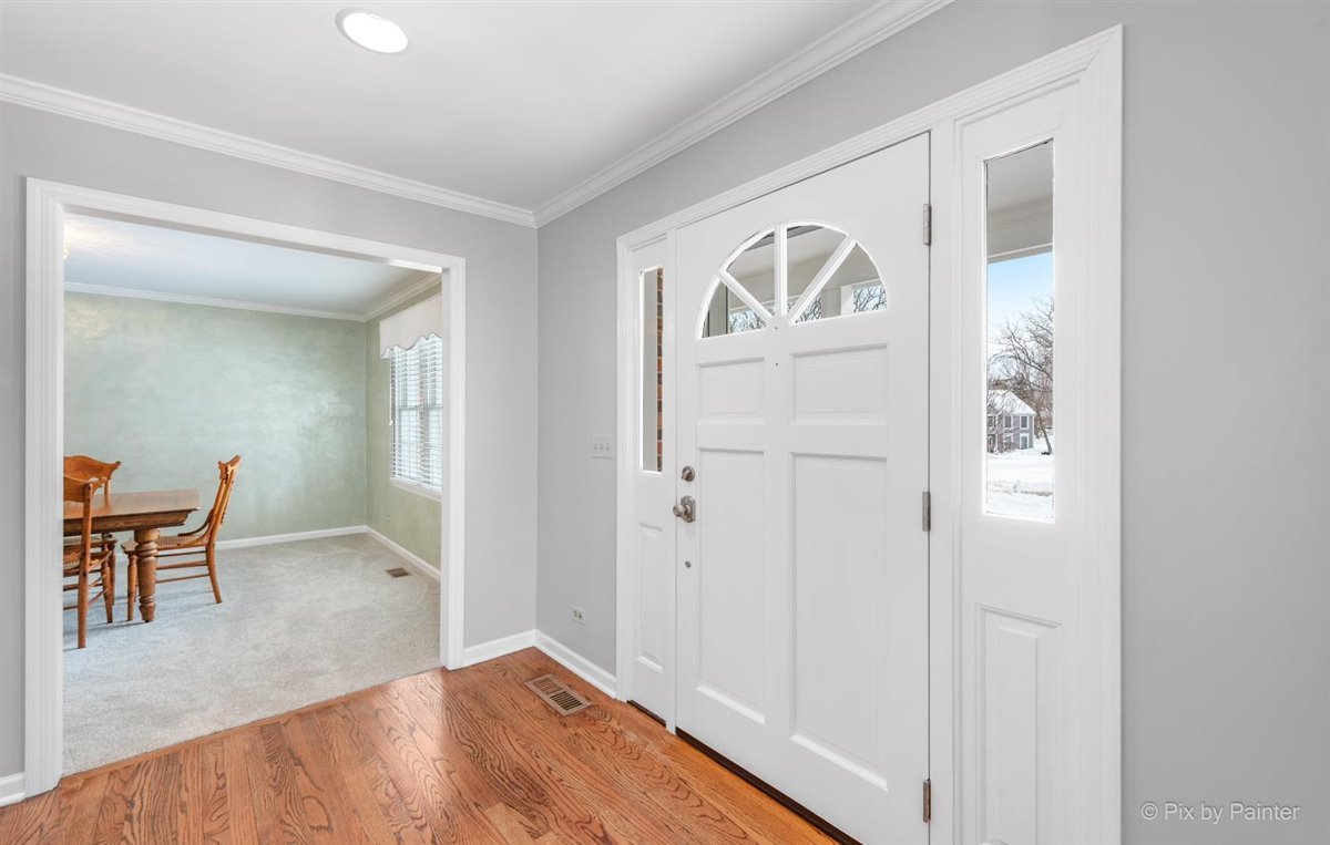 230 Perth Road Cary, IL 60013 - Photo 5 of 52 wooden floor and white doors