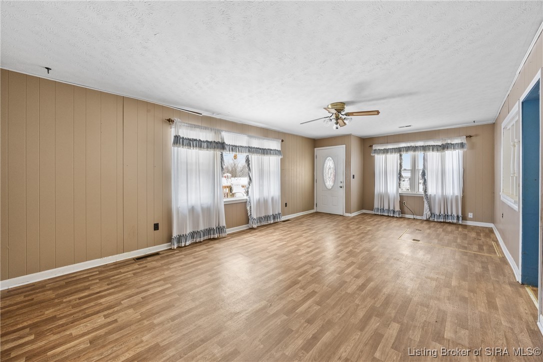 4635 Crandall Lanesville Road Northeast Corydon, IN 47112 - Photo 17 of 51