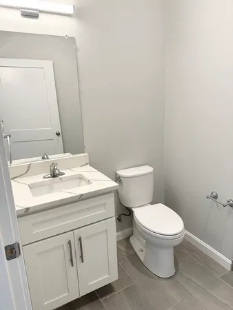 $2,300 | 163 Nantasket Avenue, Unit 414, Hull, MA 02045