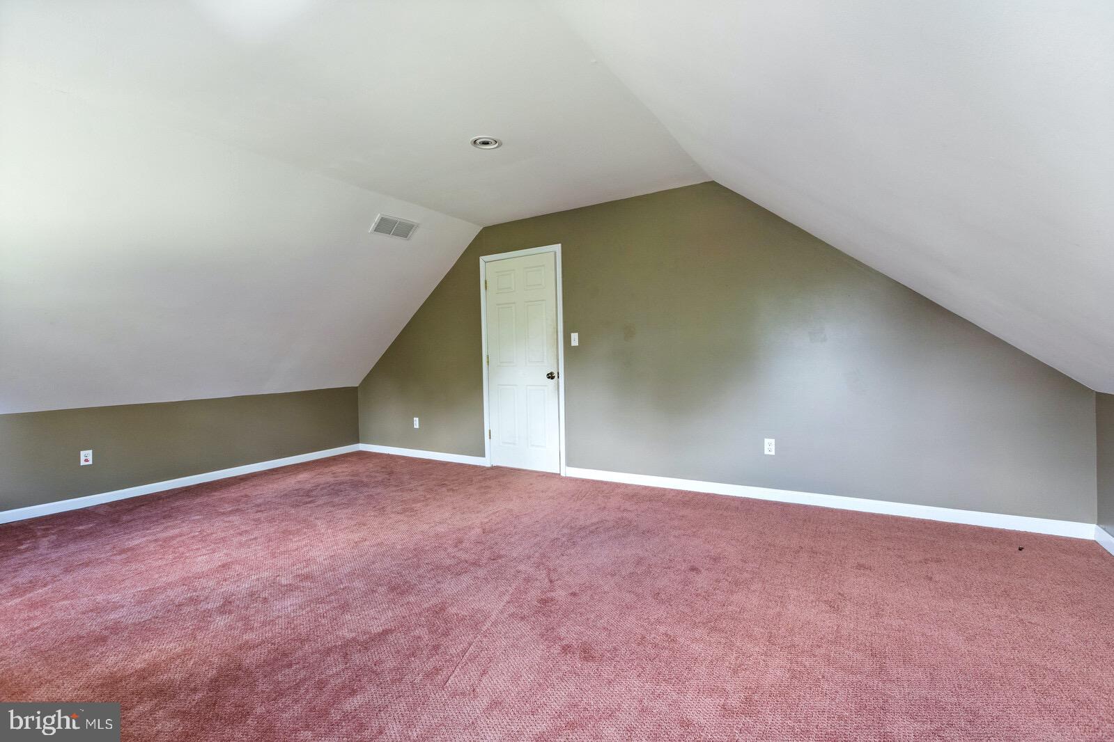 147 Chesterfield Jacobstown Road Wrightstown, NJ 08562 - Photo 33 of 52 Gallery Image 33