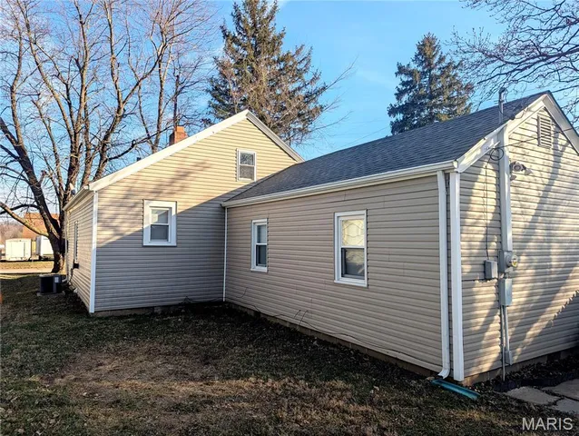 $160,000 | 815 South 4th Street, Greenville, IL 62246