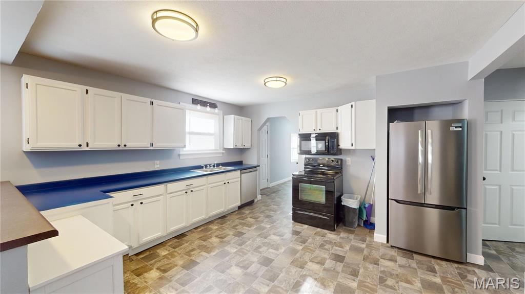 815 South 4th Street Greenville, IL 62246 - Photo 7 of 30