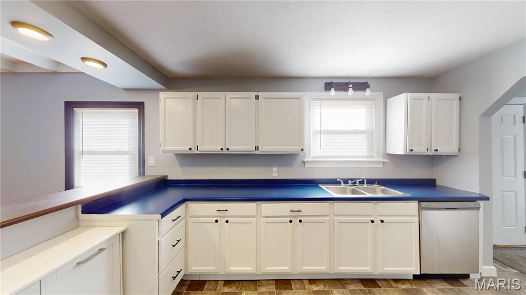 815 South 4th Street Greenville, IL 62246 - Photo 8 of 30