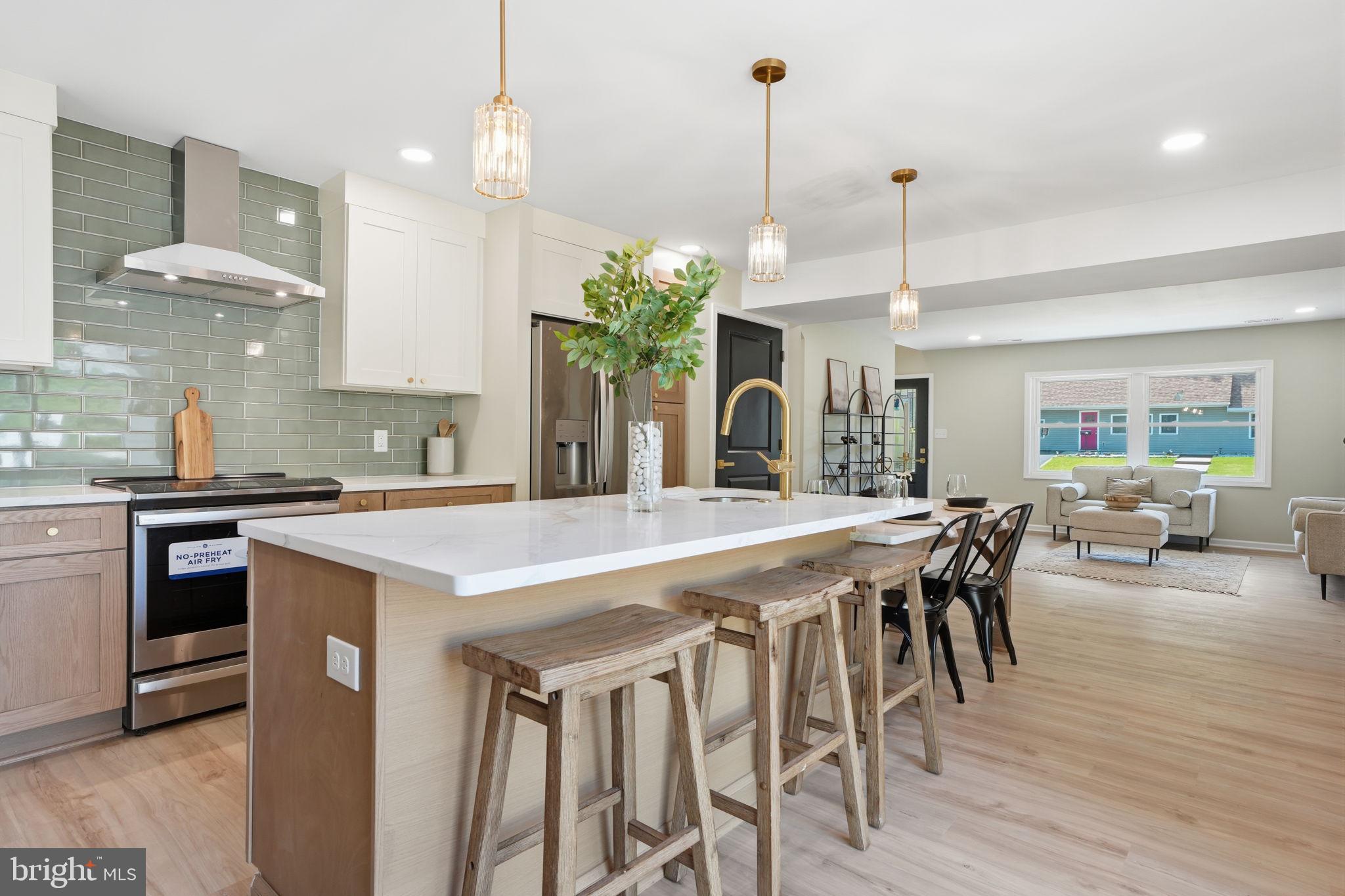 22 Peppermint Road Levittown, PA 19056 - Photo 4 of 42