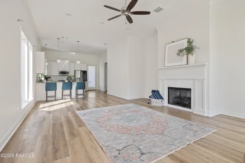 $285,000 | 128 Jagged Grove Lane, Youngsville, LA 70592