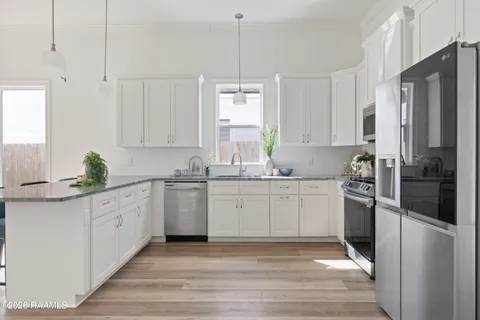 $285,000 | 128 Jagged Grove Lane, Youngsville, LA 70592