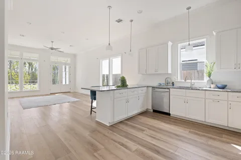 $285,000 | 128 Jagged Grove Lane, Youngsville, LA 70592