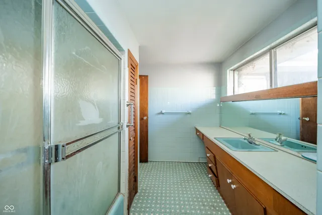 $160,000 | 208 Elva Street, Anderson, IN 46013