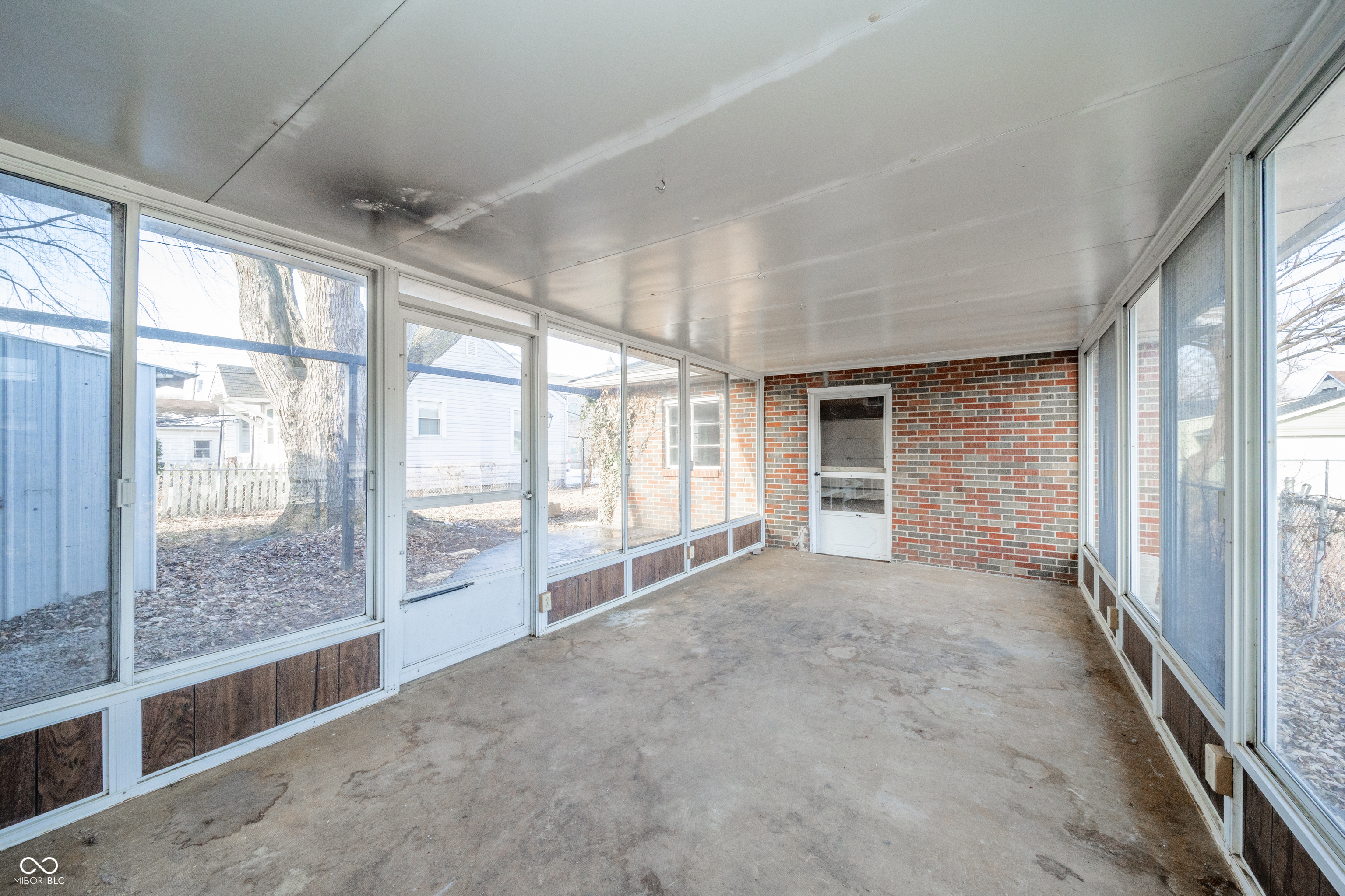 208 Elva Street Anderson, IN 46013 - Photo 28 of 36