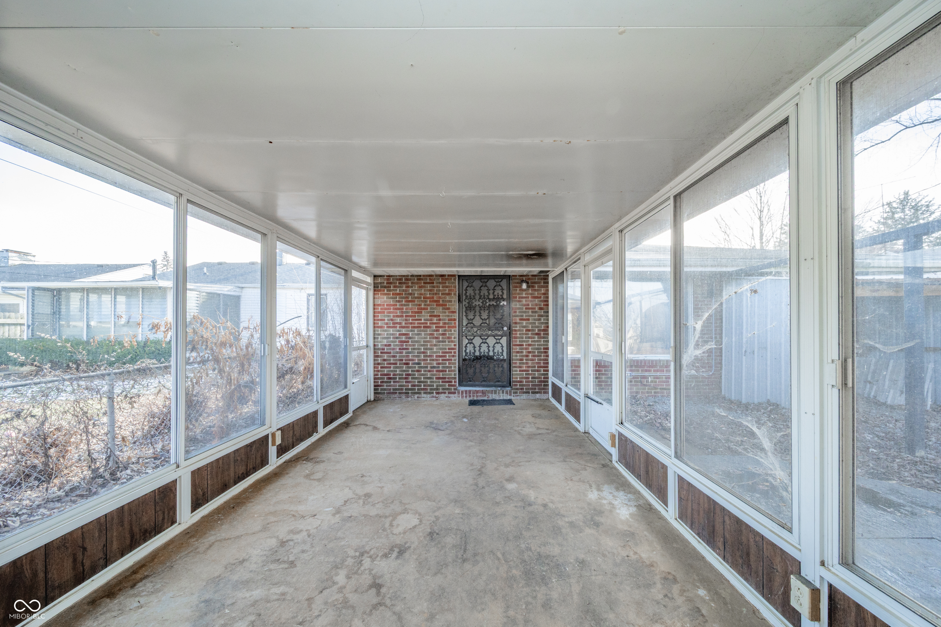 208 Elva Street Anderson, IN 46013 - Photo 29 of 36