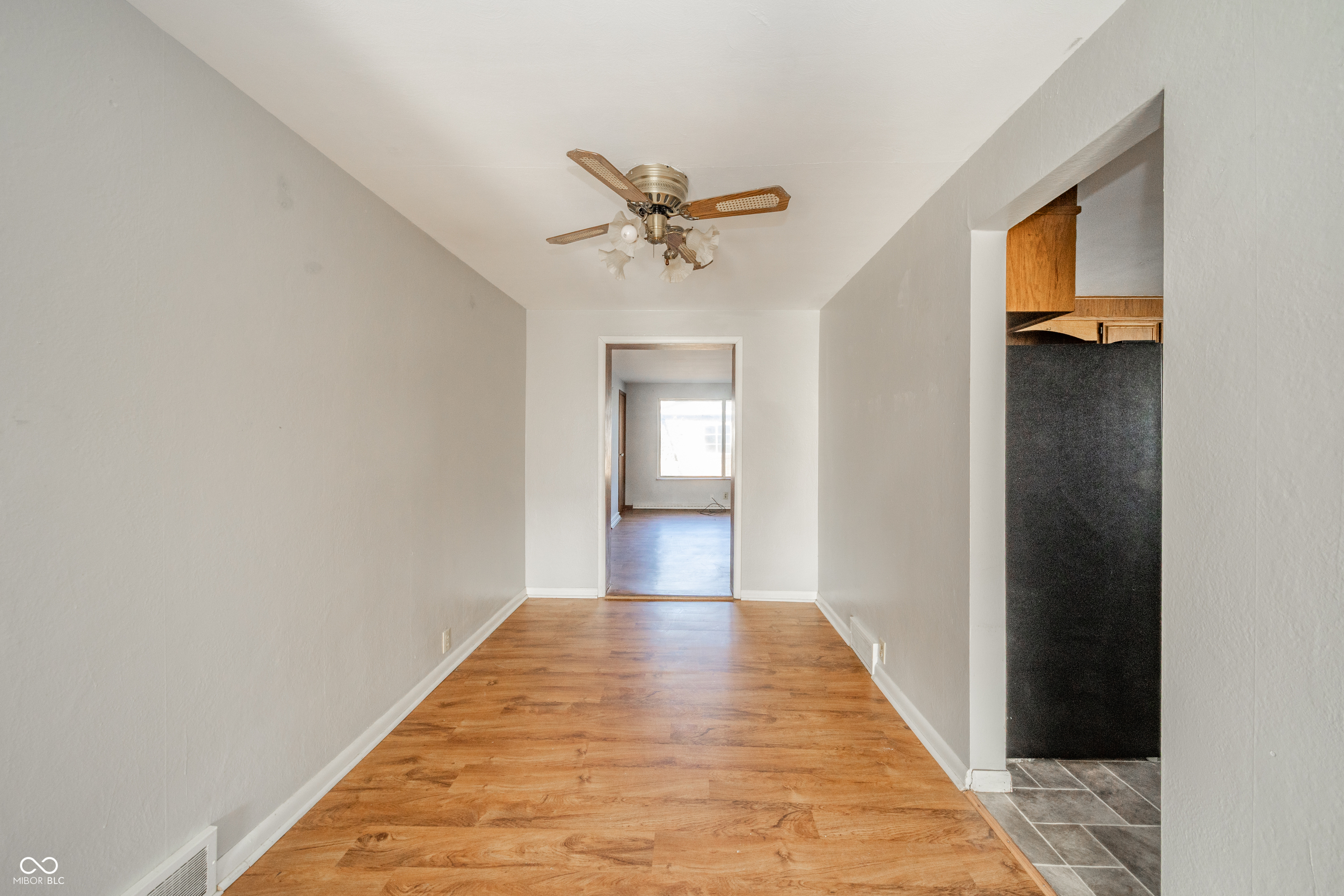 208 Elva Street Anderson, IN 46013 - Photo 7 of 36