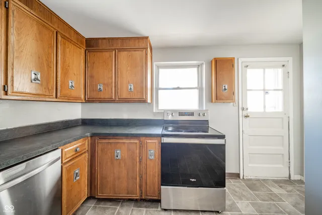 $160,000 | 208 Elva Street, Anderson, IN 46013