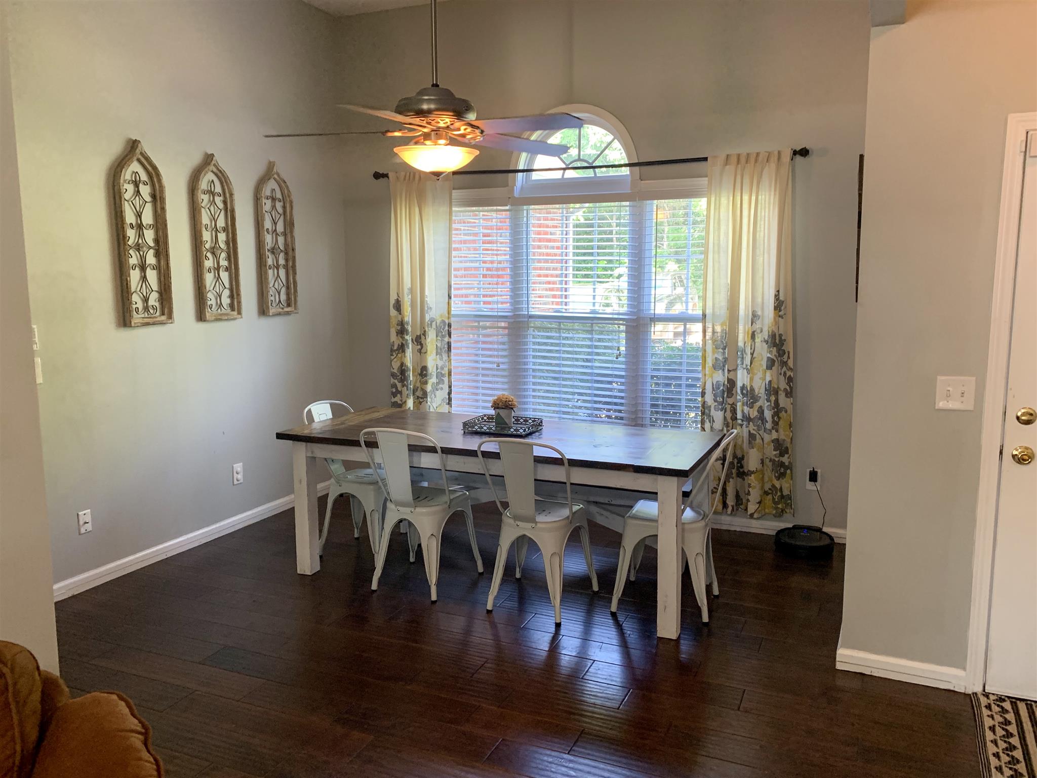 8008 Mona Road Murfreesboro, TN 37129 - Photo 2 of 10 Gallery Image 2