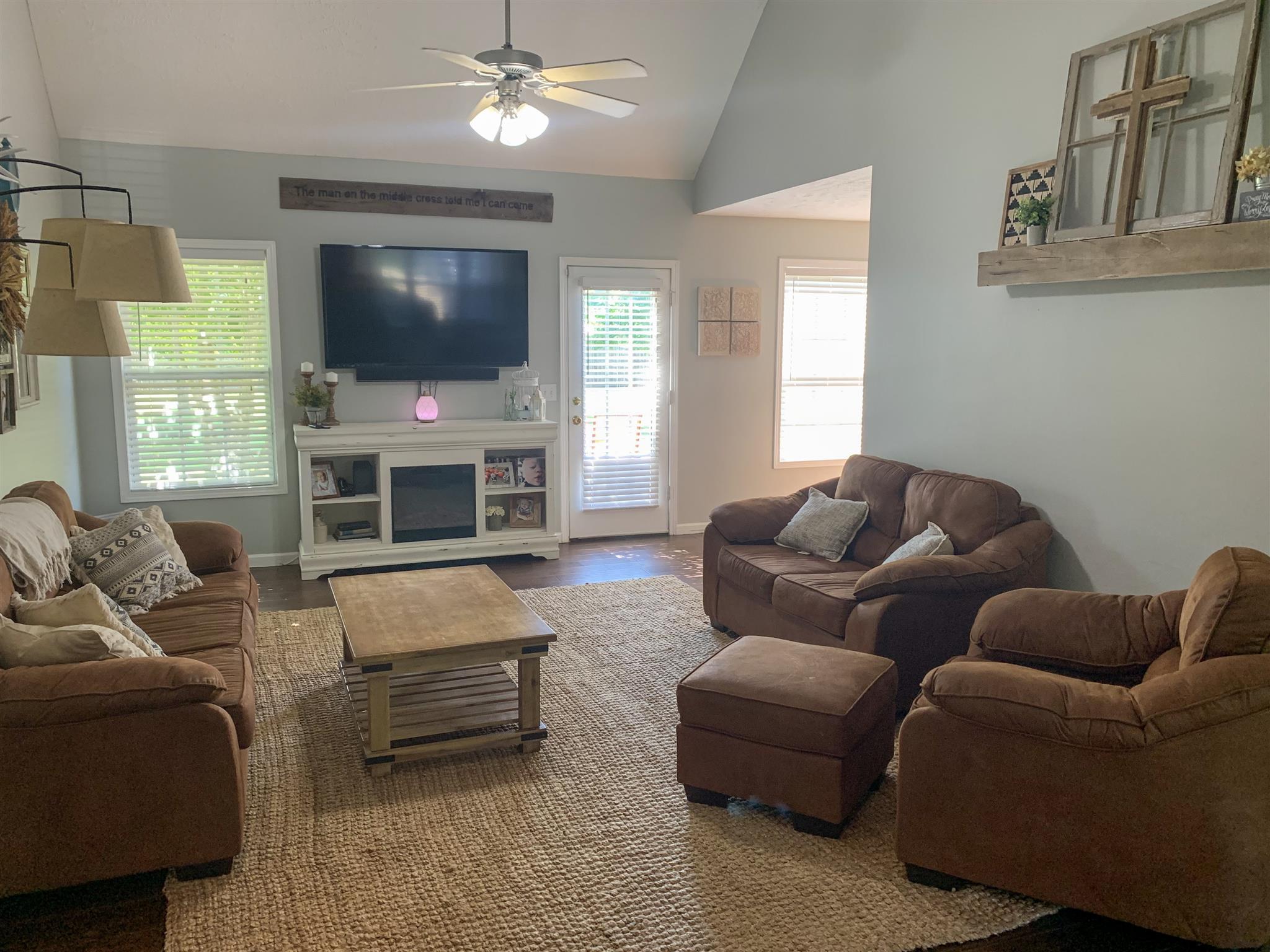 8008 Mona Road Murfreesboro, TN 37129 - Photo 3 of 10 Gallery Image 3