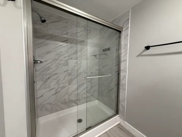 $1,800 | 138 Fulton Street East, Unit 2, Grand Rapids, MI 49503
